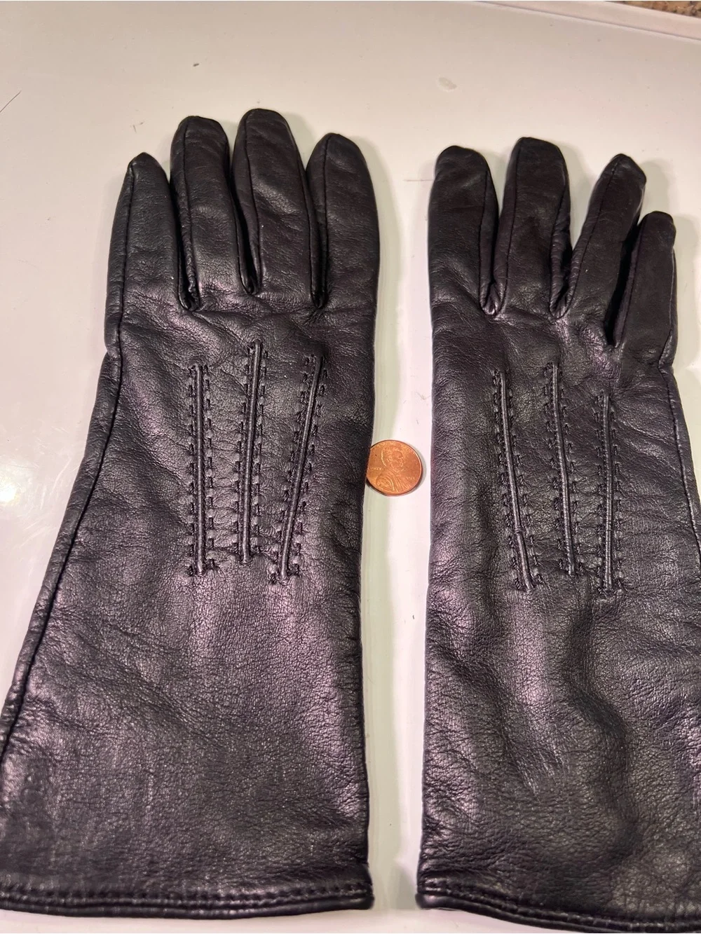 Classic Women's Black Leather Gloves Size Medium Polyester Lining India